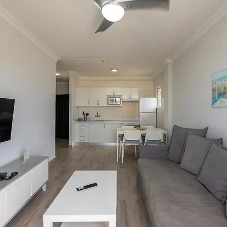 The Harbour Club Apartament