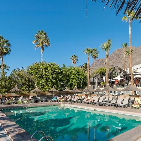 The Harbour Club דירה