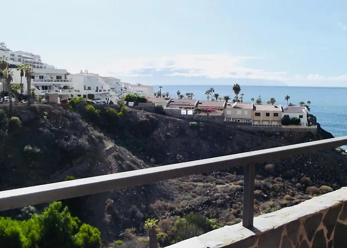 The Harbour Club דירה