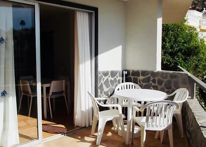 The Harbour Club דירה *